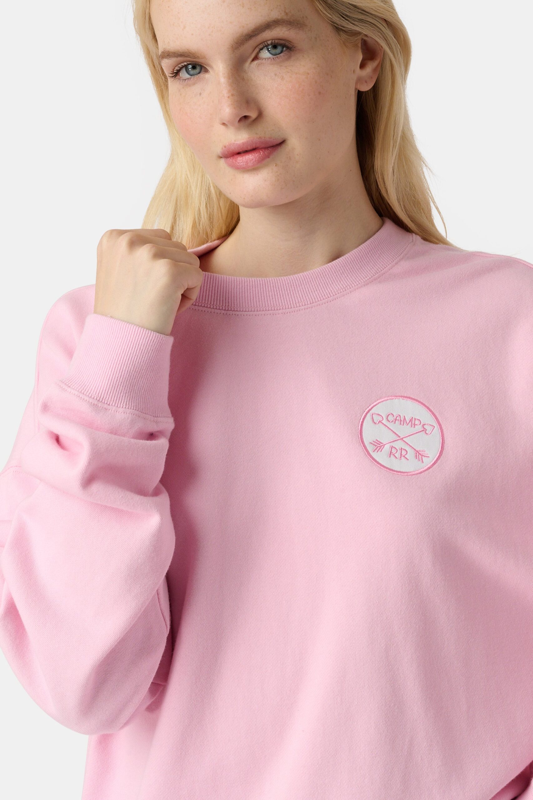 CAMP-RR-CREWNECK_010